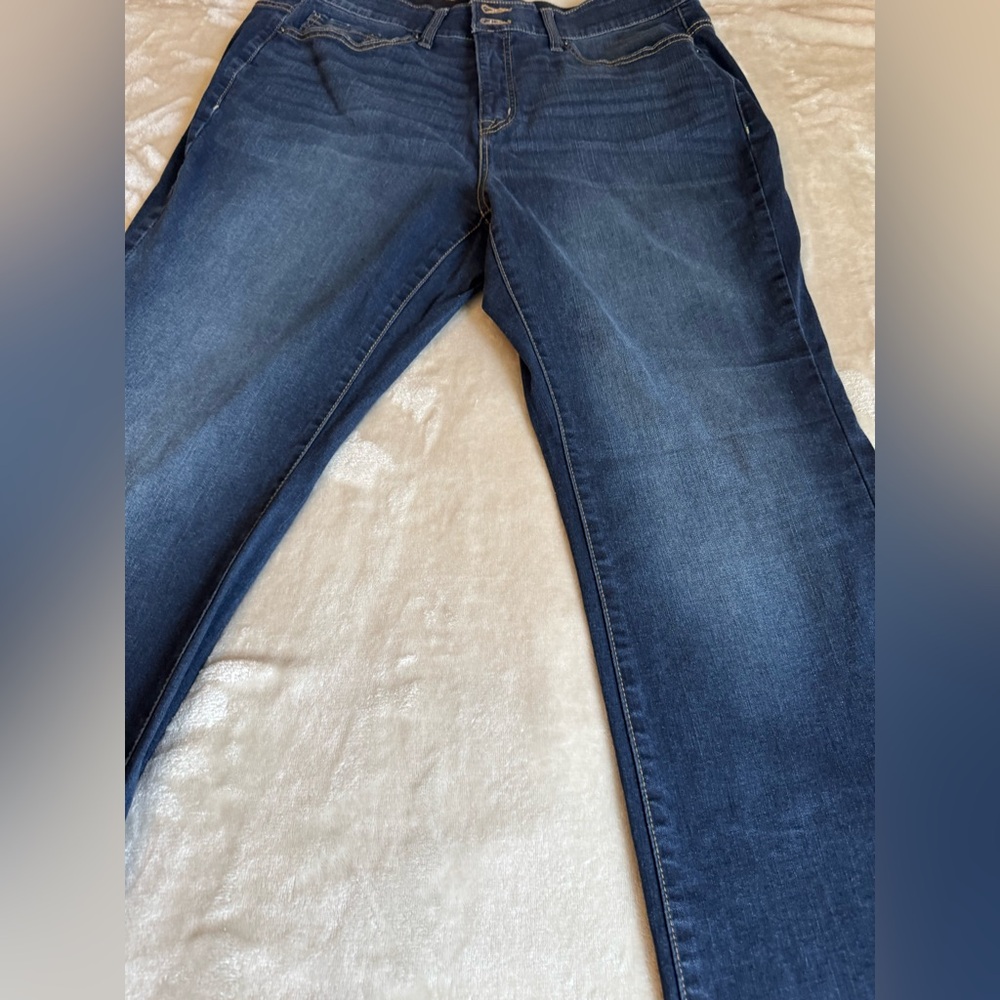 Women's Blue Jeans ( Bootcut Jeans) - Picture 12 of 12